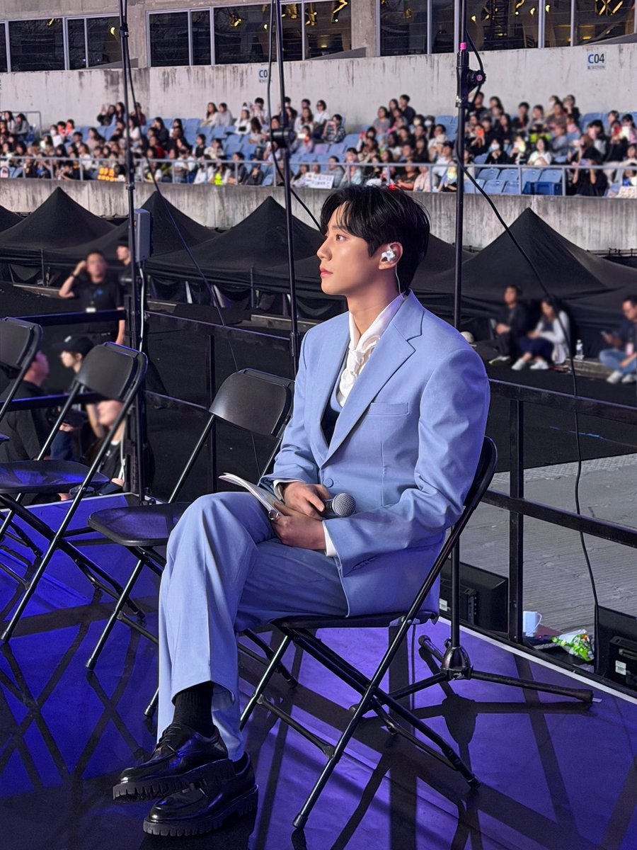 [잡담] 이준영 ACON MC 스케 끝 수고해따 복복복 | 인스티즈