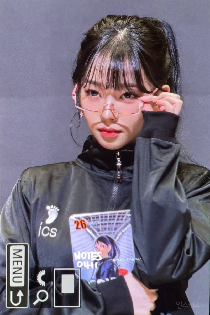 어제자 에스파 카리나 팬싸인회 사진들.jpg | 인스티즈