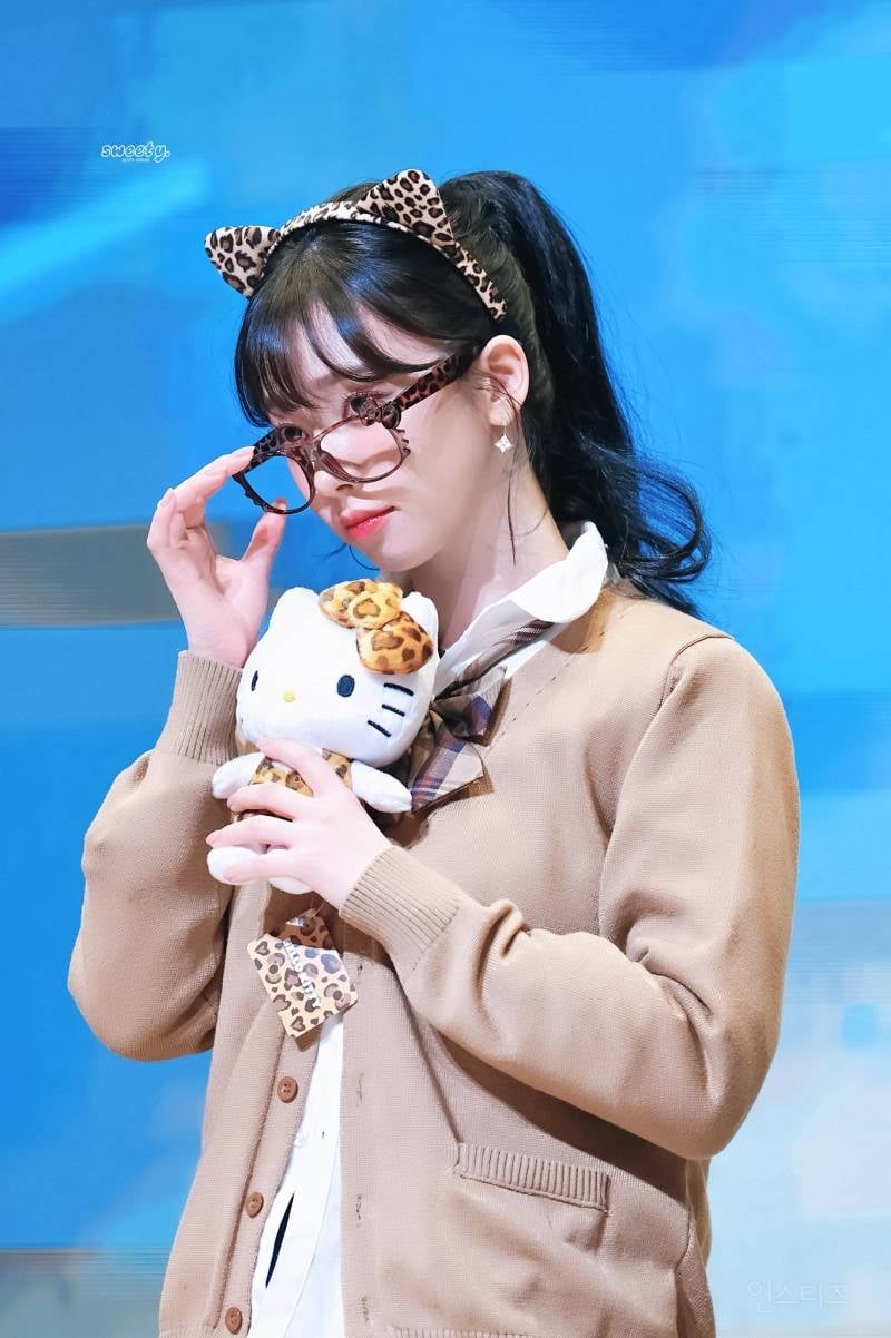 어제자 에스파 카리나 팬싸인회 사진들.jpg | 인스티즈