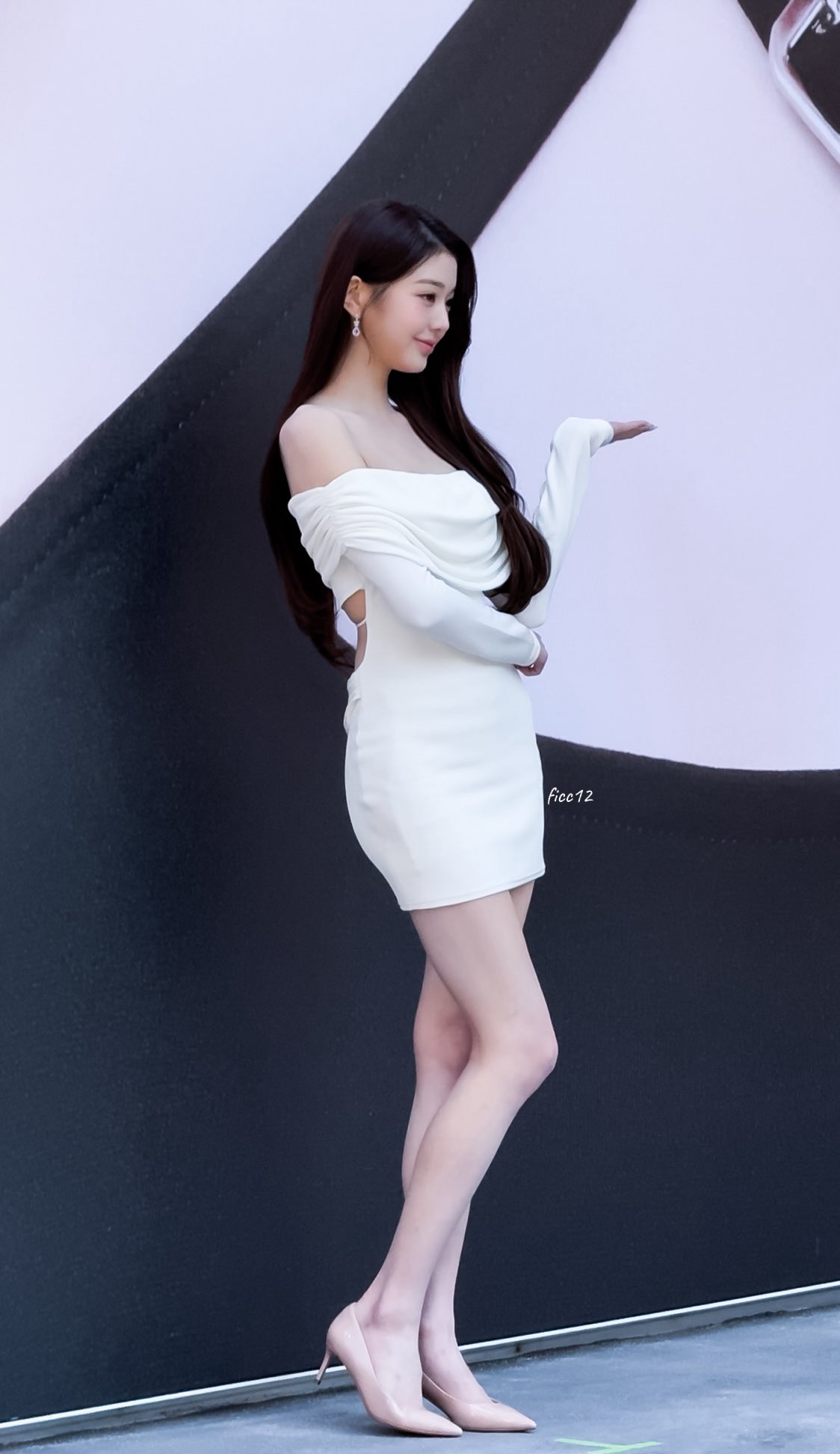 [잡담] 오늘 성수 메디큐브 포토콜 장원영 폰카짤 | 인스티즈