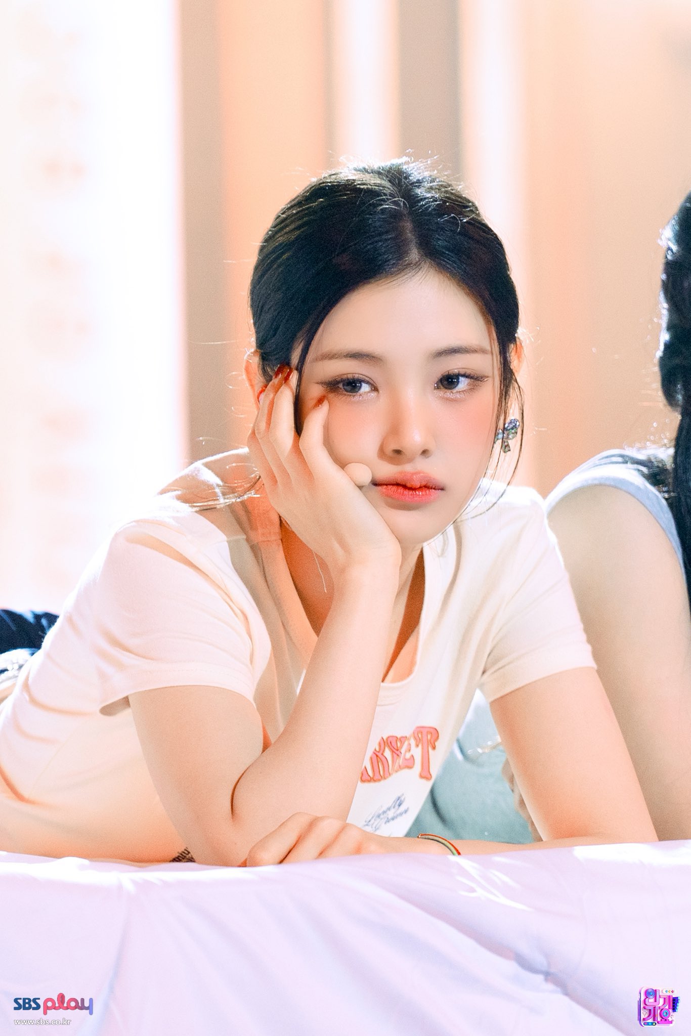 [잡담] 인기가요 새엠씨 얼굴 구경할 사람 | 인스티즈