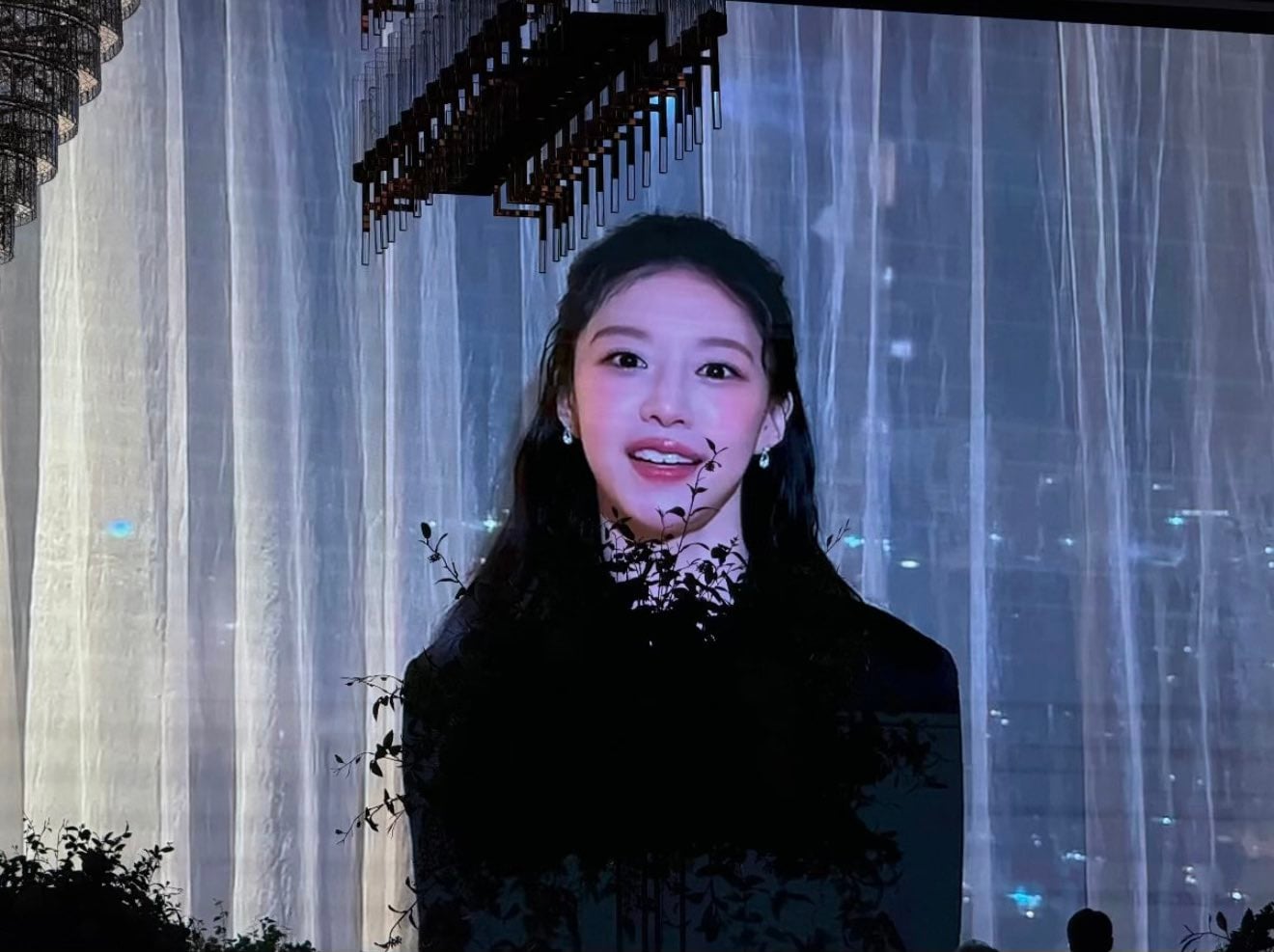 [잡담] 고윤정 황민현 누나 결혼식에 축하영상 보낸거라는데 | 인스티즈