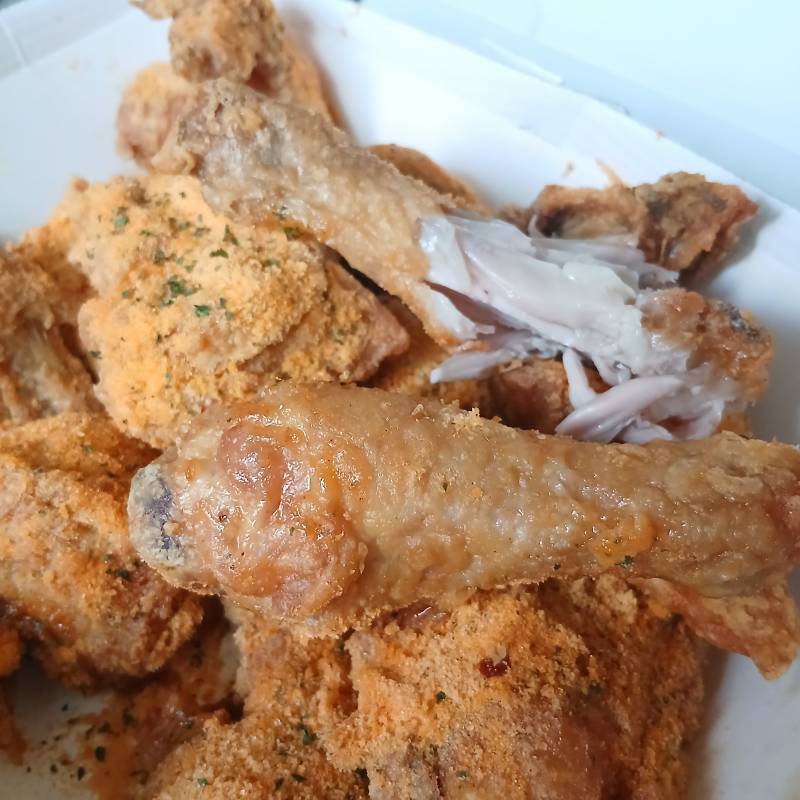 [잡담] bbq 뿜치킹 시즈닝 원래 한쪽면에만 있어??ㅠㅠㅠ | 인스티즈