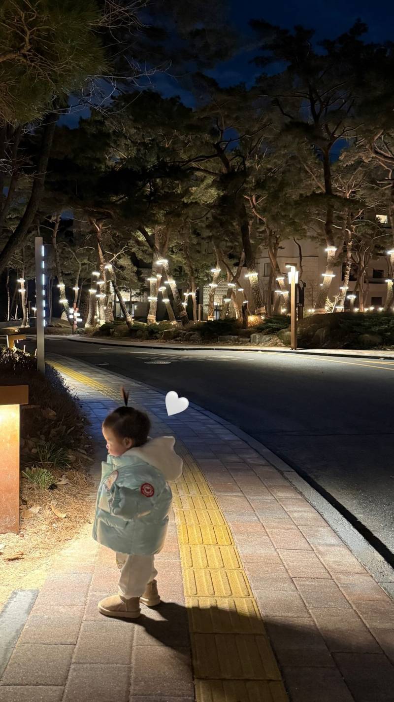 [잡담] 로아 삐죽 솟아있는 저 머리가 너무 귀여움 | 인스티즈
