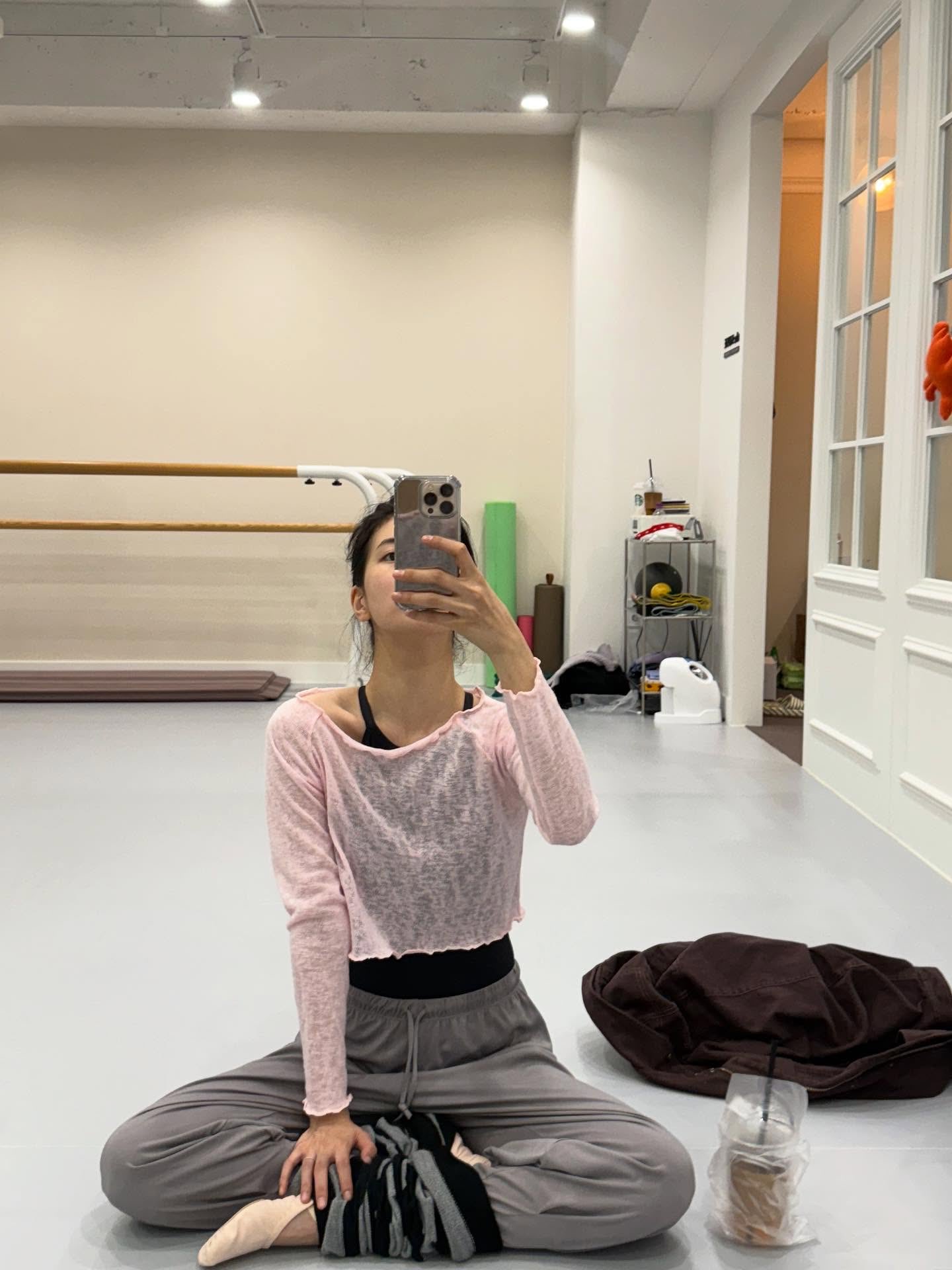 [잡담] 배수지 발레 거울셀카 모음 | 인스티즈