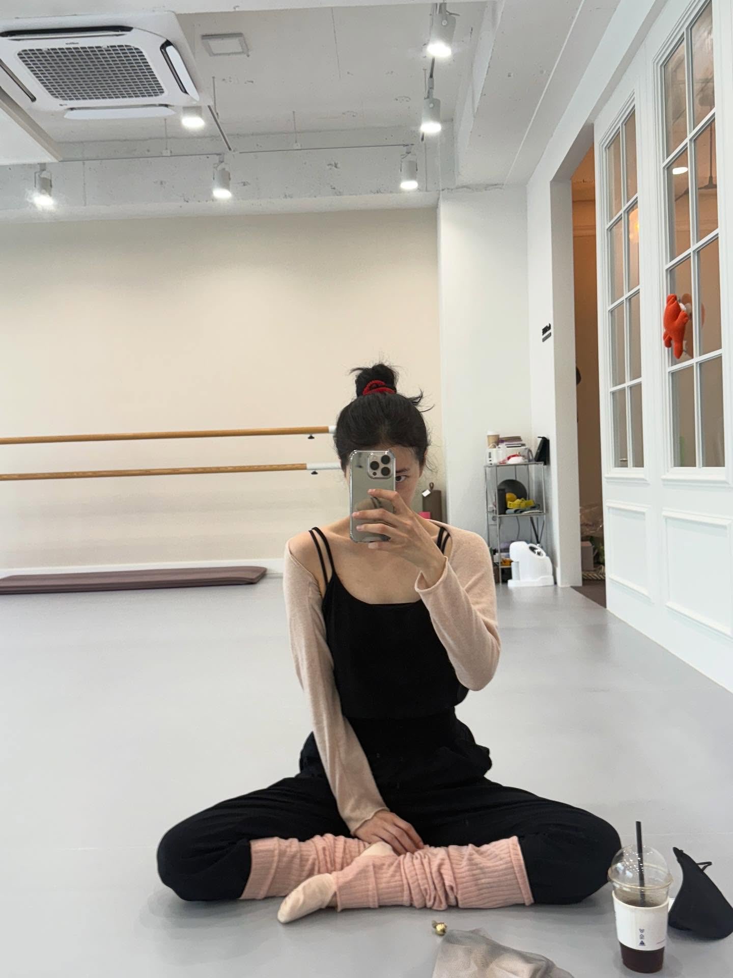 [잡담] 배수지 발레 거울셀카 모음 | 인스티즈