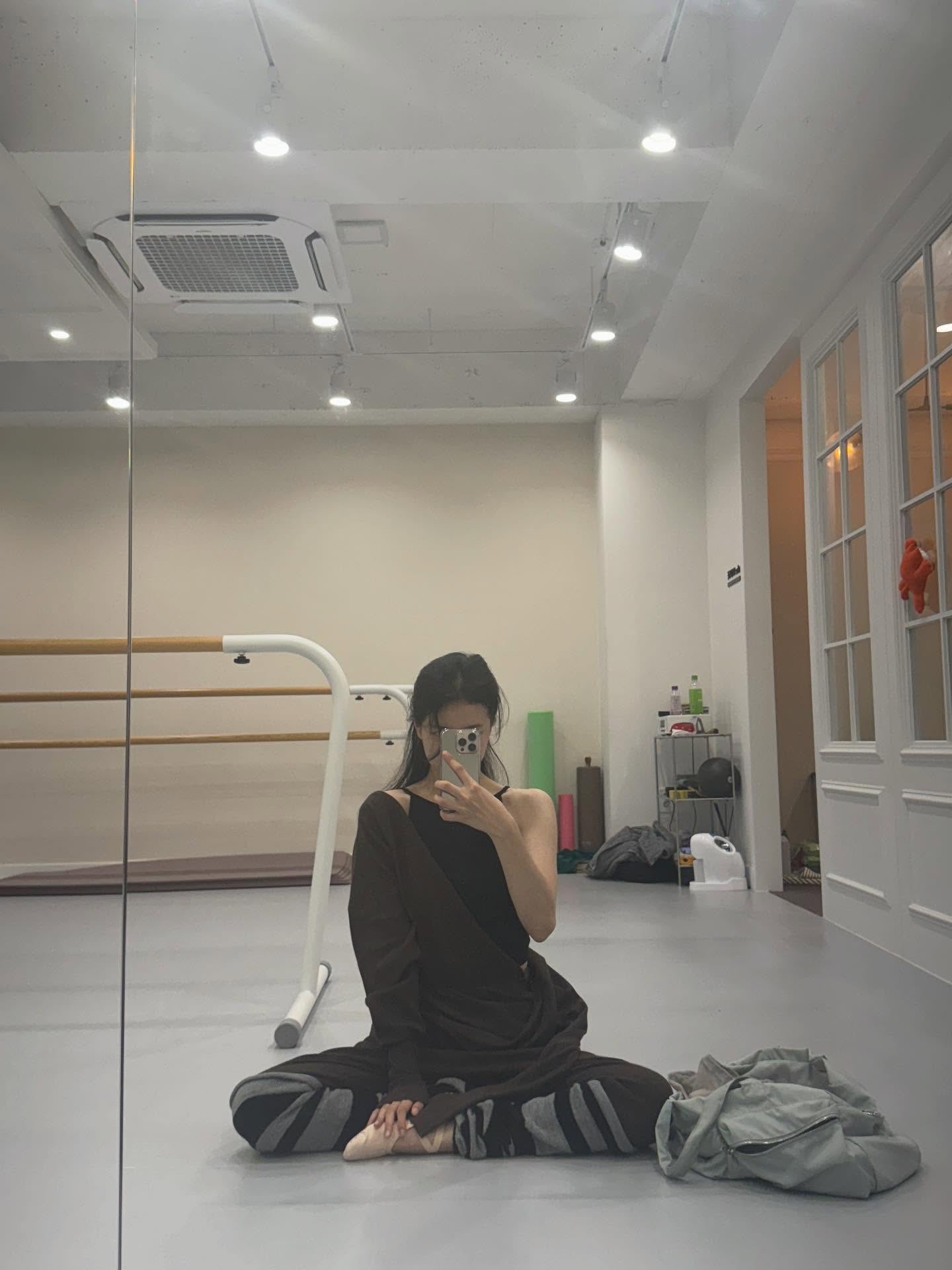 [잡담] 배수지 발레 거울셀카 모음 | 인스티즈