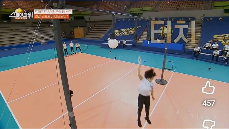 이게 되나싶은 배구 선출의 3m25cm 강스파이크.jpg | 인스티즈