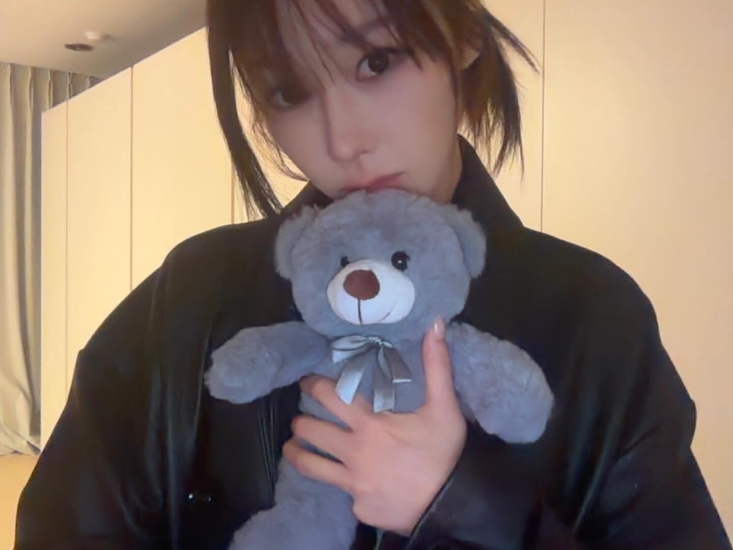 [잡담] 251212 지젤 인스타 업뎃 | 인스티즈