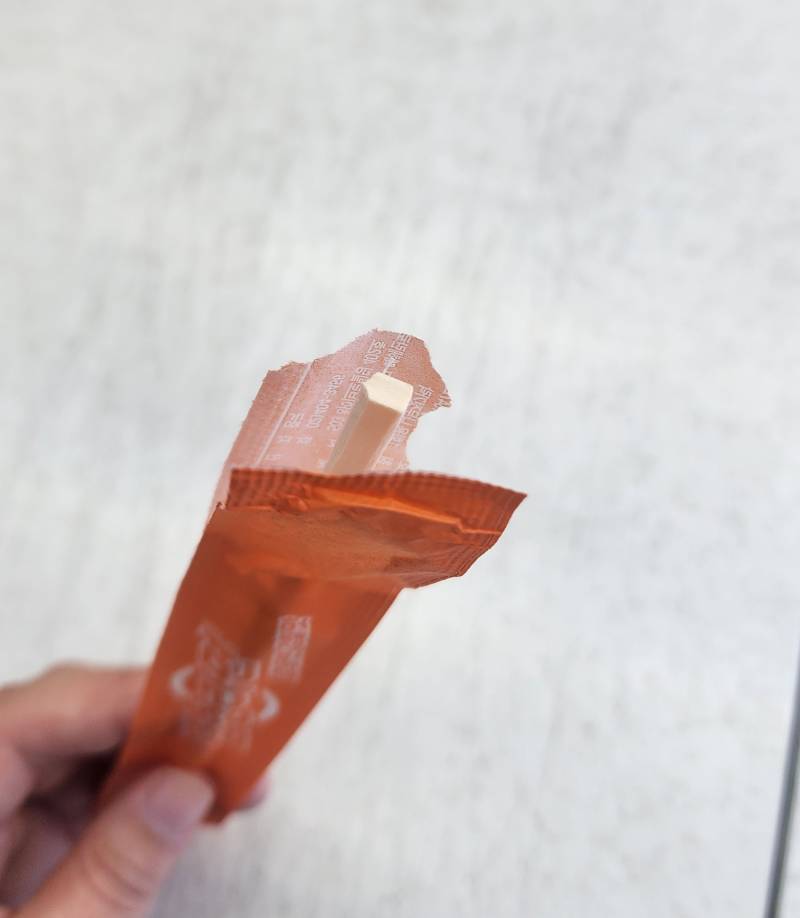 [잡담] 신기해!! 젓가락 뜯었는데 하나만 들었어 | 인스티즈