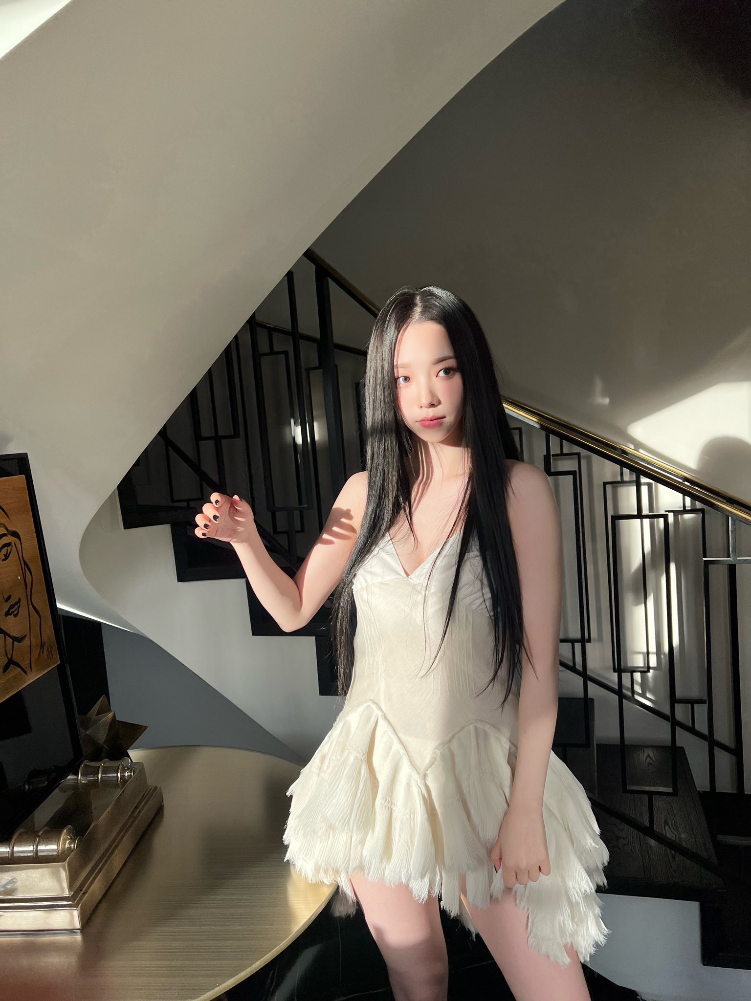 [잡담] 갑자기 보고싶어서 다시 꺼내보는 파리 카리나 | 인스티즈