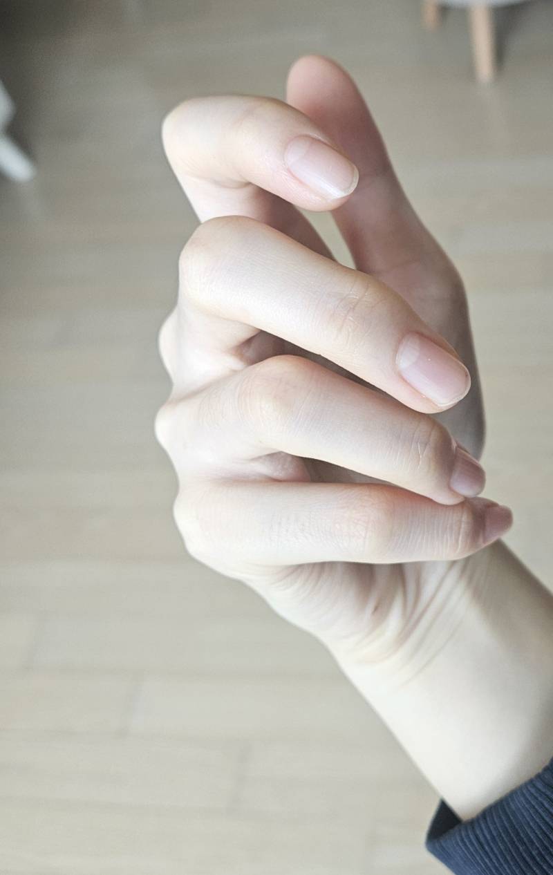 [잡담] 내 손인데 남자손 같아? | 인스티즈
