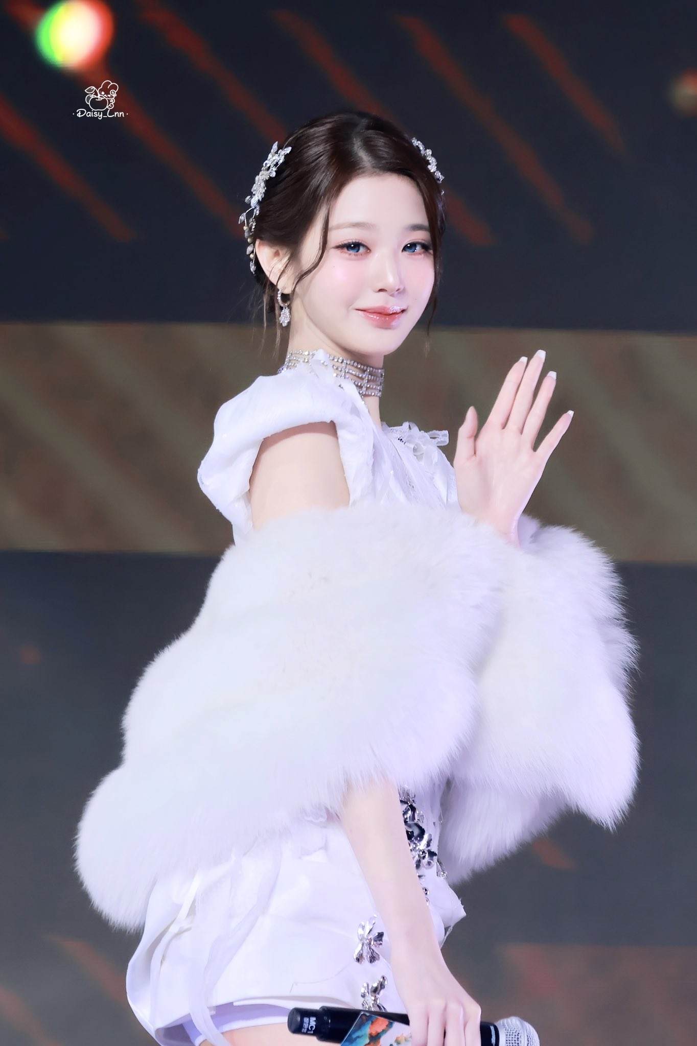 [잡담] 251214 장원영 일본 뮤직뱅크 글로벌 페스티벌 사진들 | 인스티즈