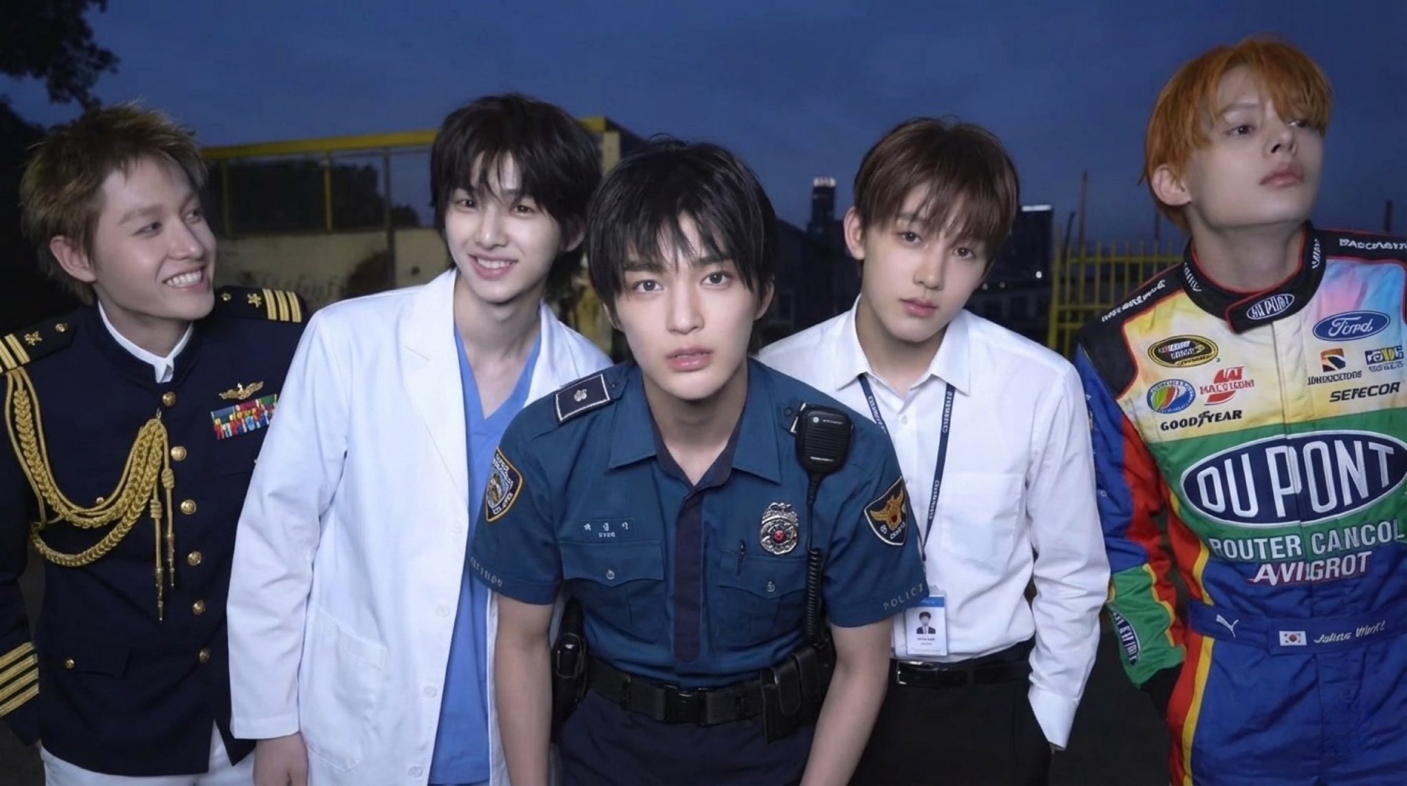 [잡담] 트위터에서 코르티스 방탄 쩔어 의상 소취 사진주웠는데 | 인스티즈
