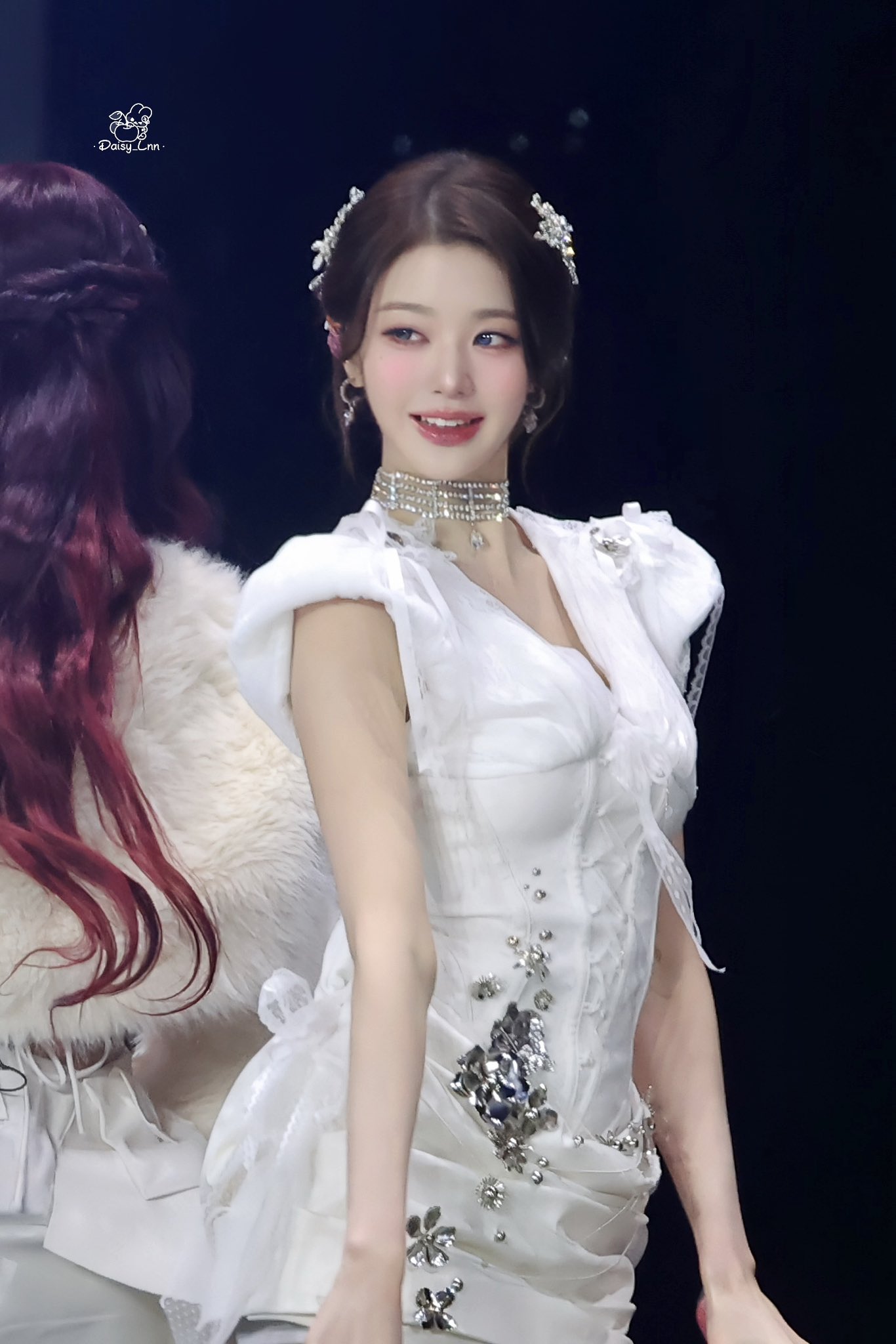 [잡담] 251214 장원영 일본 뮤직뱅크 글로벌 페스티벌 사진들 | 인스티즈