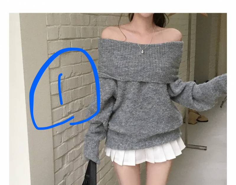 [잡담] 엄청 비슷하긴 한데 둘 중에 핏이나 소재 다 고려해서 뭐가 더 나아? | 인스티즈