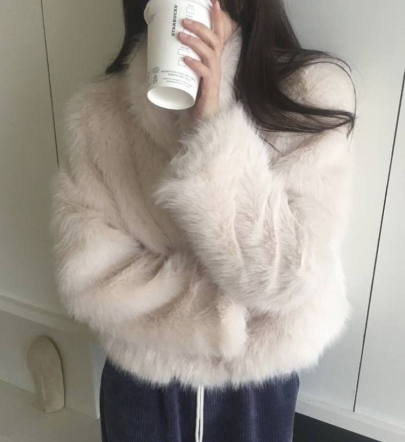 [잡담] 퍼자켓 색깔 골라줄 사람.....넘 고민됨😱 | 인스티즈