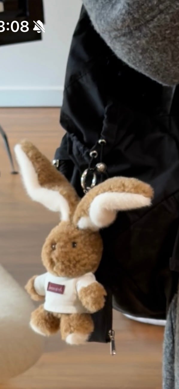 [잡담] 강민경 인스스에 키링 뭔지 아는 사람?!?! | 인스티즈