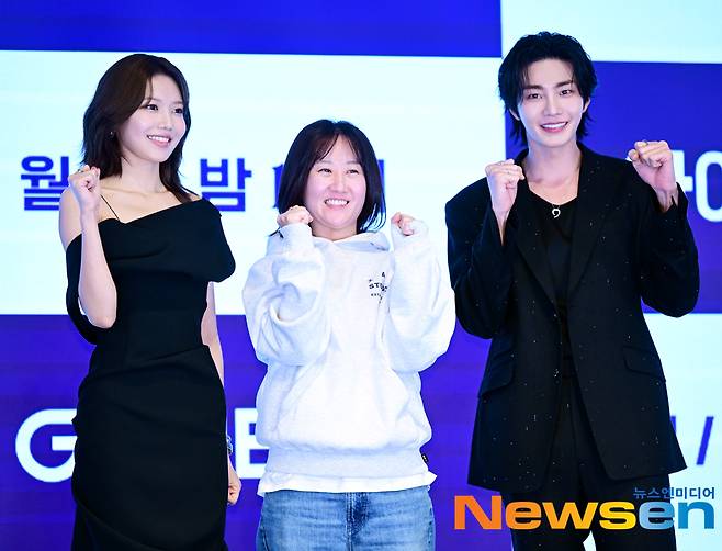 [잡담] 아이돌아이) 제작발표회 사진 최수영,김재영 | 인스티즈