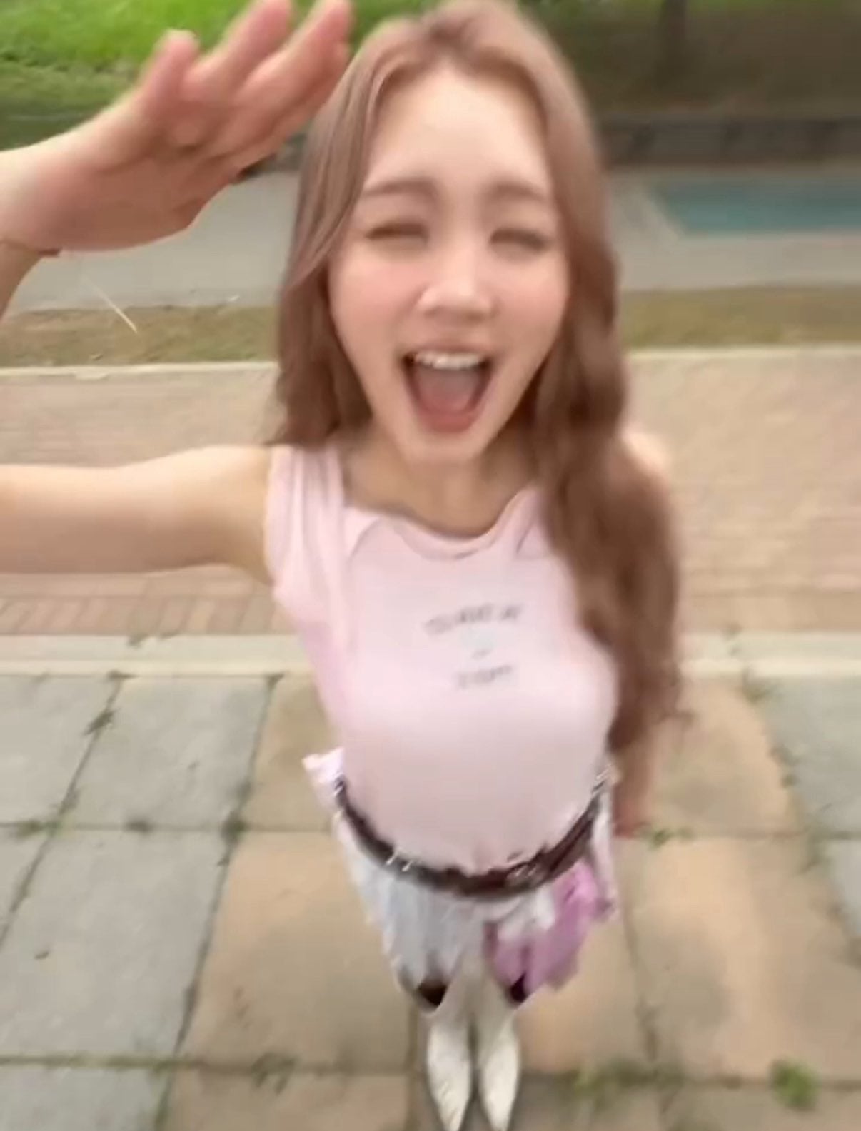 [잡담] 하투하 에이나 이 표정 너무 웃곀ㅋㅋㅋ | 인스티즈