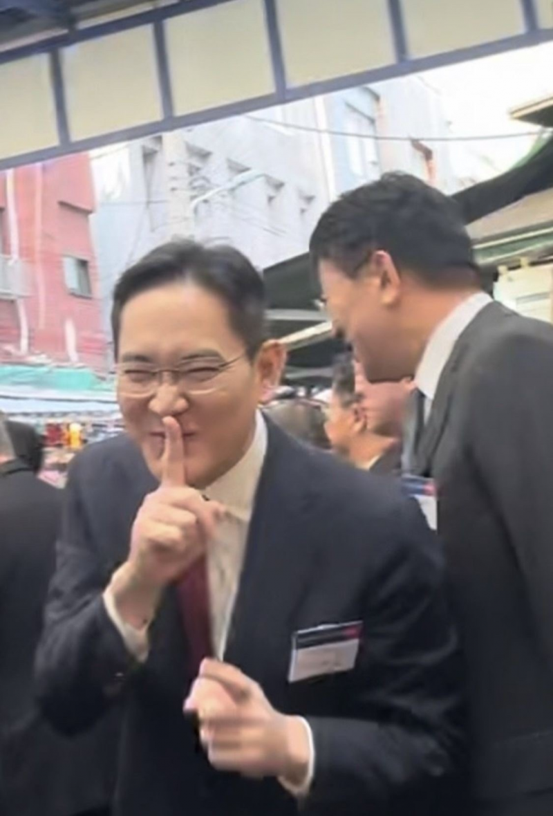 무신사 필터로 만들어본 이재용 | 인스티즈
