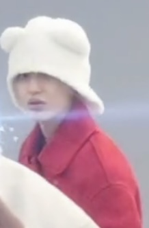 [잡담] 타로 뒤에 산타할아버지(?) ㅋㅋㅋ(ㅈㅇ원빈) | 인스티즈