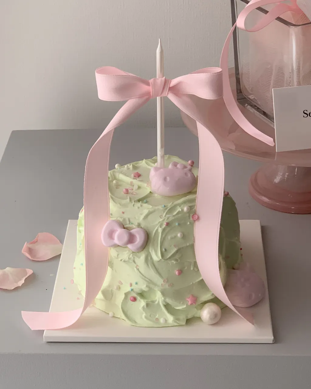 [잡담] 연말모임에 이 케이크 어떤지 물어봅니다 ,,,,, 🙀💕 | 인스티즈