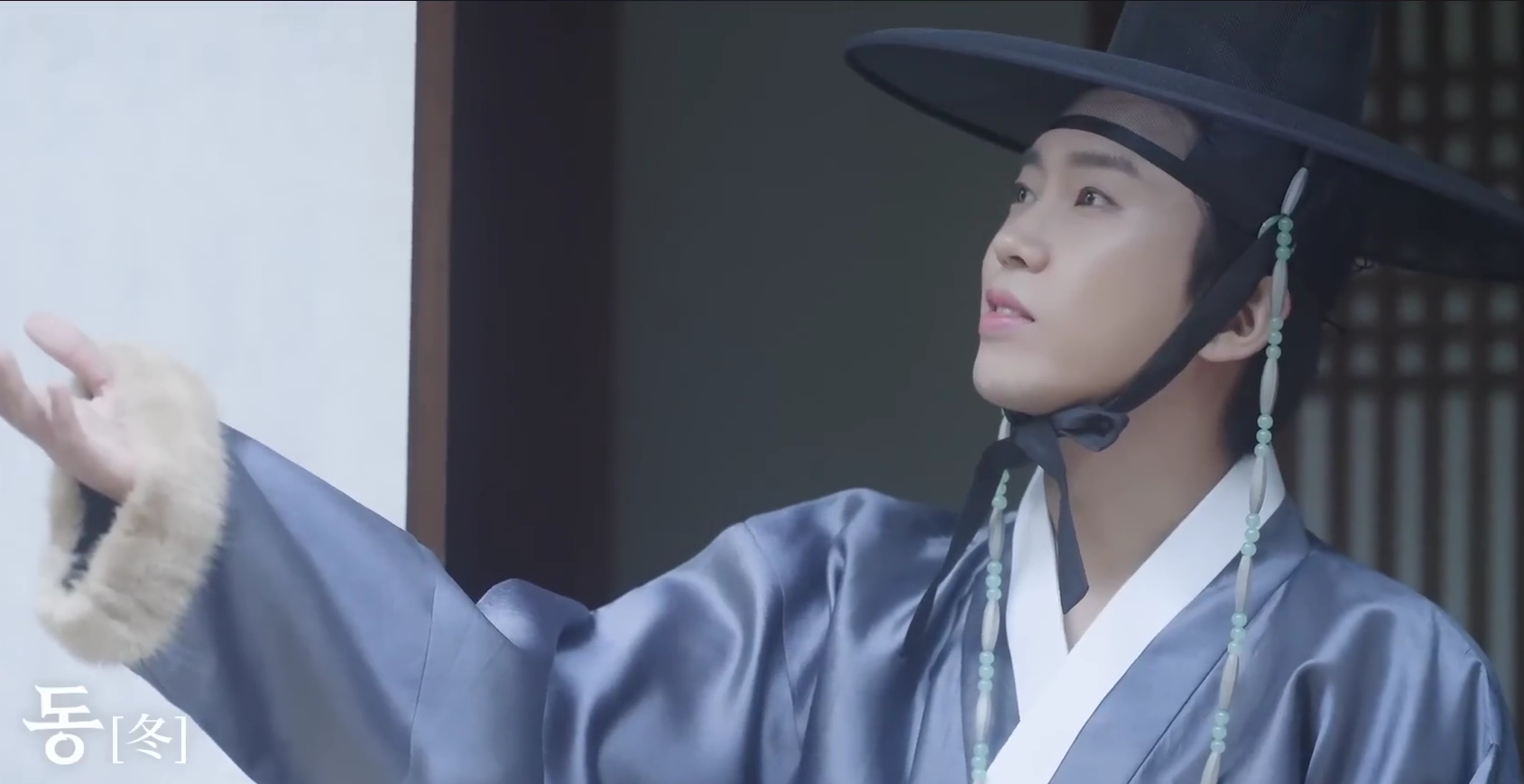 [잡담] 팬들 반응 좋은 2026 시즌그리팅 임영웅 한복 착장.jpg | 인스티즈