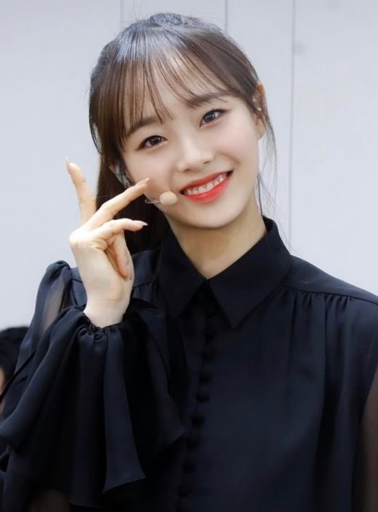 [잡담] 근데 현실에서 남자들한테 츄같은 성격 여자 인기 많은듯 | 인스티즈