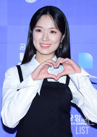 [잡담] 김혜윤 볼 일케 쏙 들어간거는 | 인스티즈