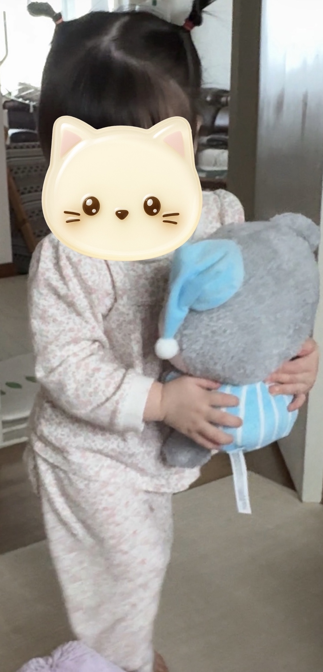 [잡담] 제베원 제로니 탐내던 조카 다른거 가져갔어ㅋㅋ | 인스티즈