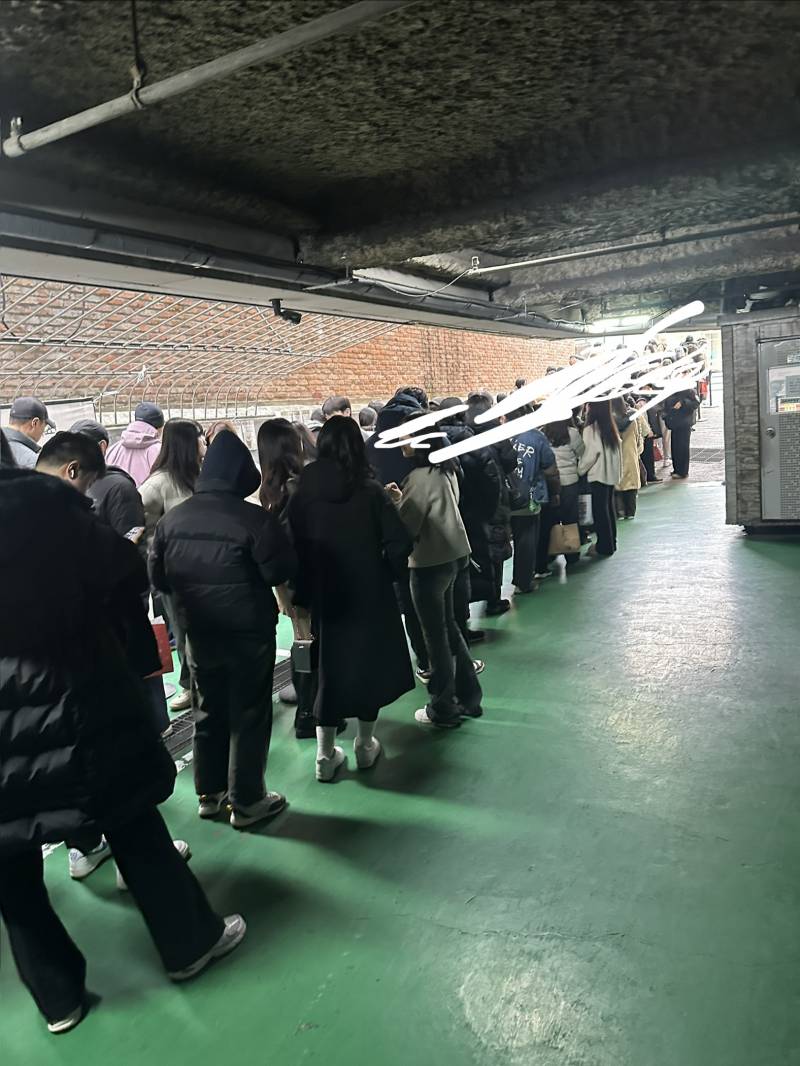 [잡담] 오늘 성심당 줄 미쳤어… | 인스티즈