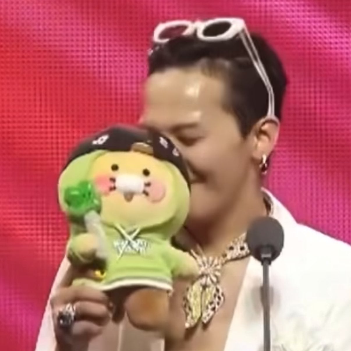 [잡담] 지디 춘식이 모르는거 언제 안 웃김ㅋㅋㅋㅋ | 인스티즈