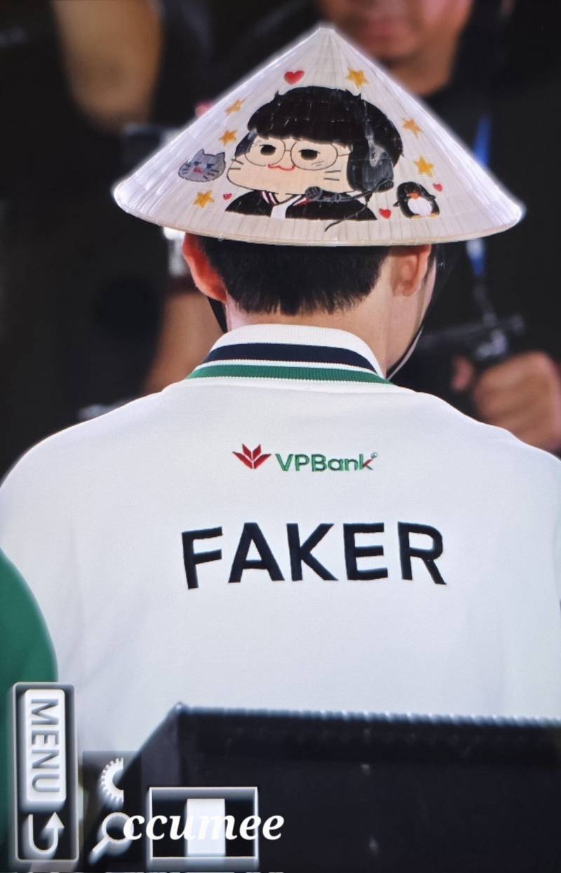 [잡담] 미칭 상쿵 전통모자 쓴 뒷모습봐봐 | 인스티즈