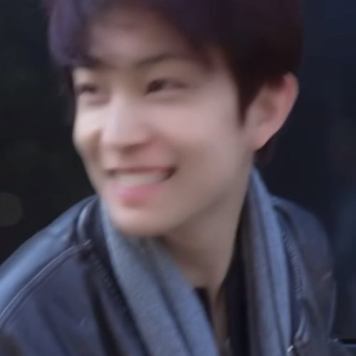 [잡담] 김건우 쌩얼일때 주는 뭔가가 있어 | 인스티즈