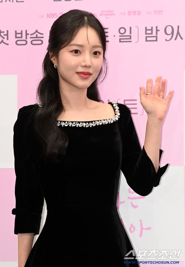 [잡담] 은애하는도적님아) 제작발표회 포토타임 남지현,문상민,홍민기,한소은 | 인스티즈