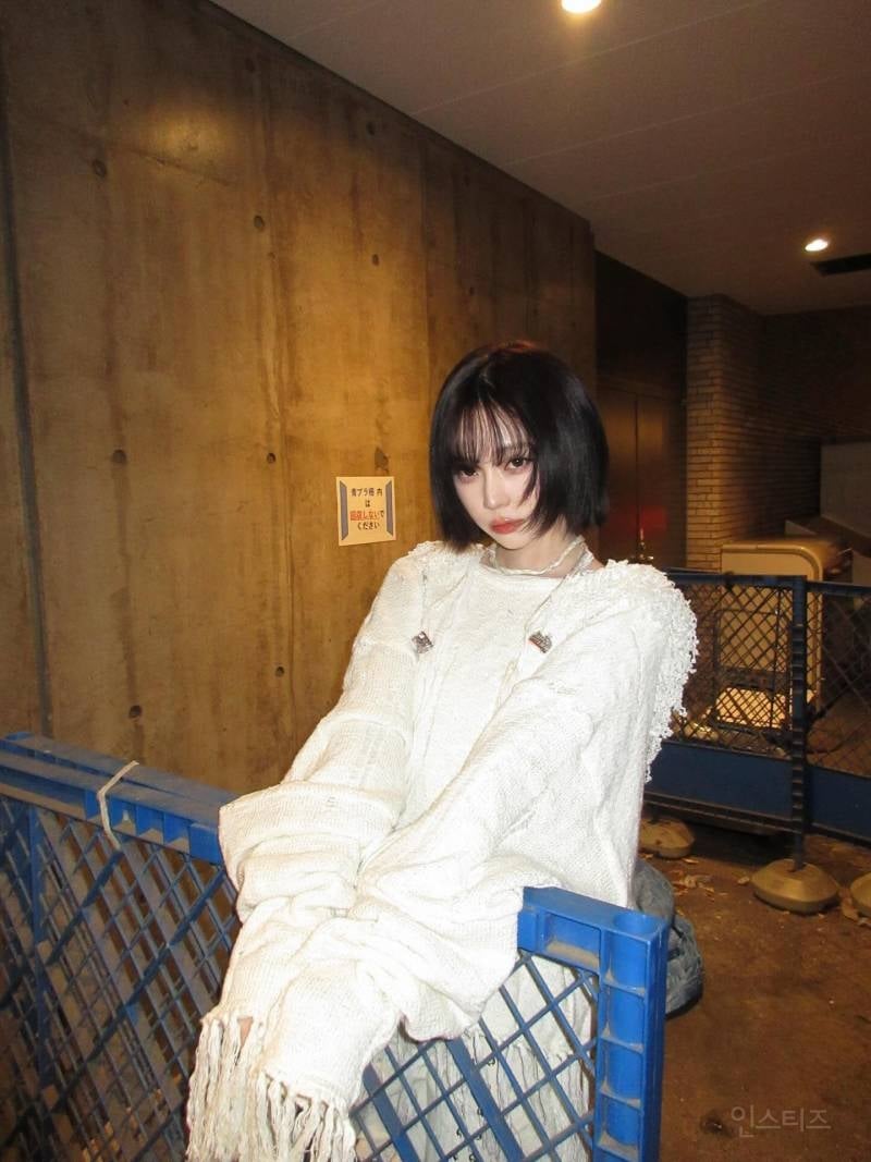 새해 맞이 인스타 게시물 올려주는 에스파 카리나 윈터.jpg | 인스티즈