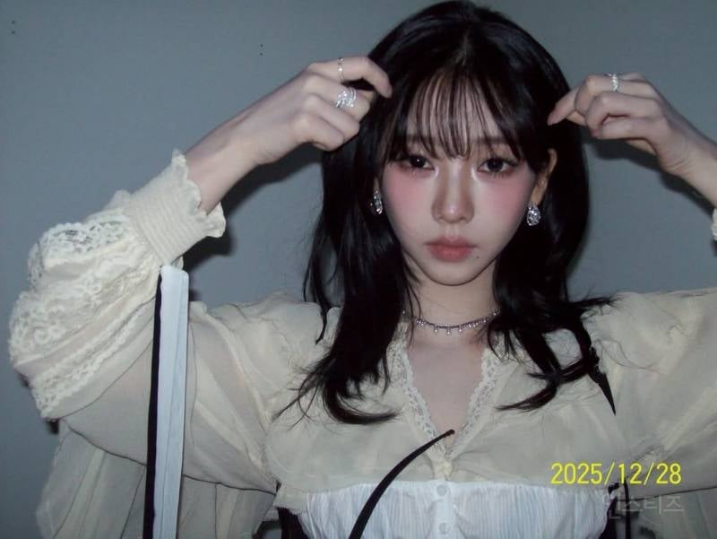 새해 맞이 인스타 게시물 올려주는 에스파 카리나 윈터.jpg | 인스티즈
