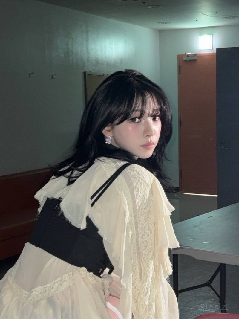 새해 맞이 인스타 게시물 올려주는 에스파 카리나 윈터.jpg | 인스티즈