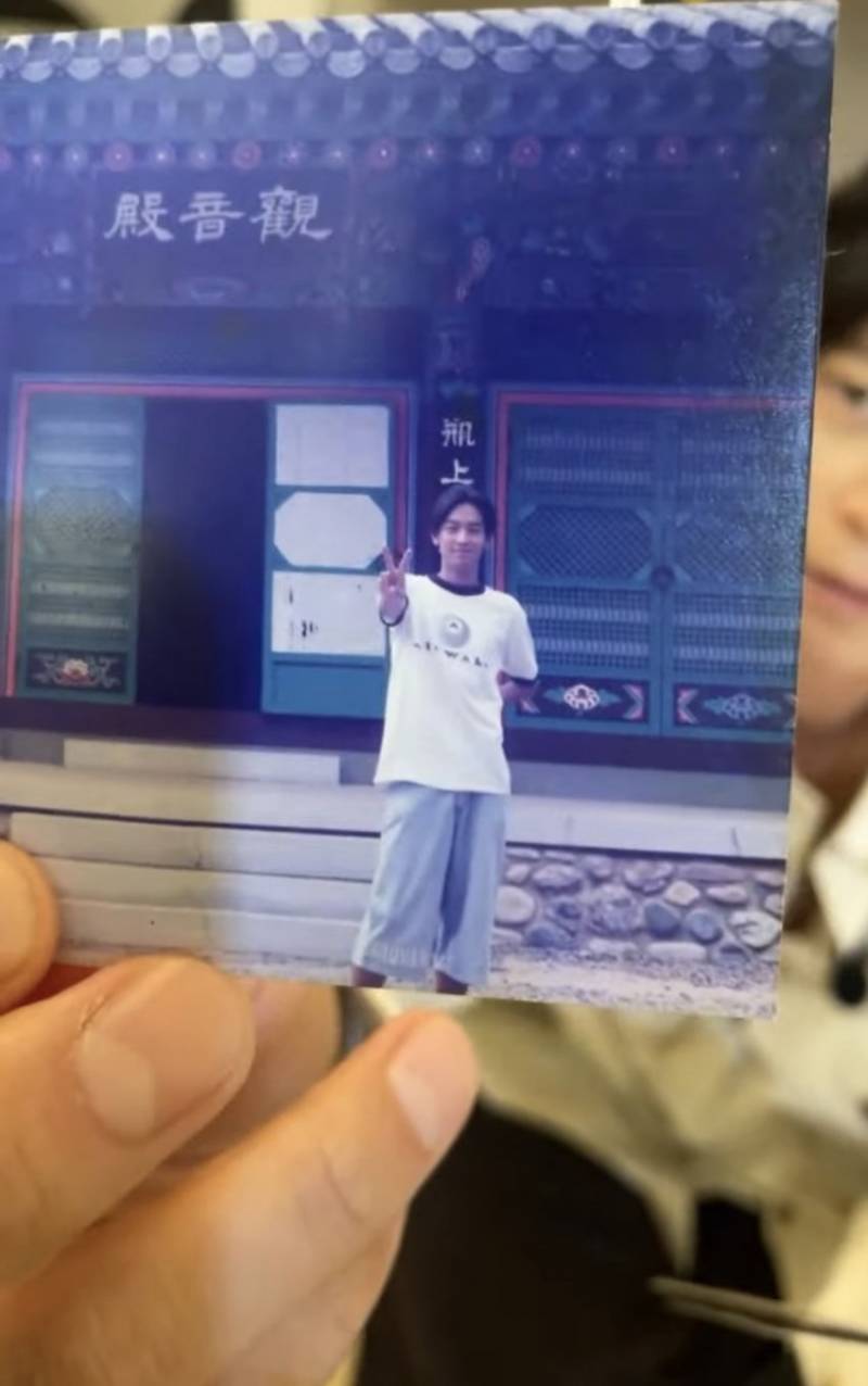 현재 강동원이 직접 푼 미자시절 사진..JPG | 인스티즈