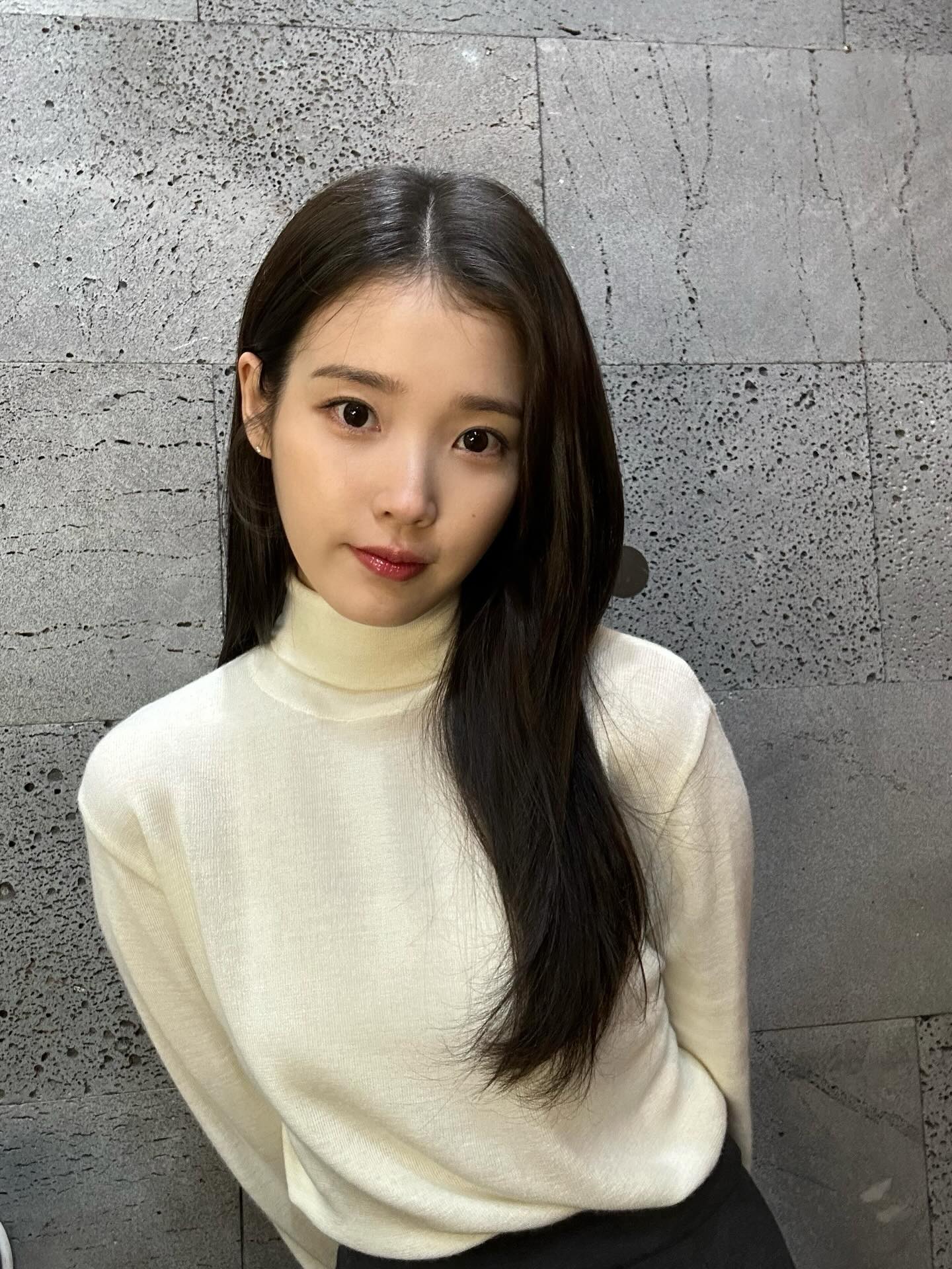 [잡담] 밖에서 아이유 만나도 절대 못 알아보겠다ㅋ | 인스티즈
