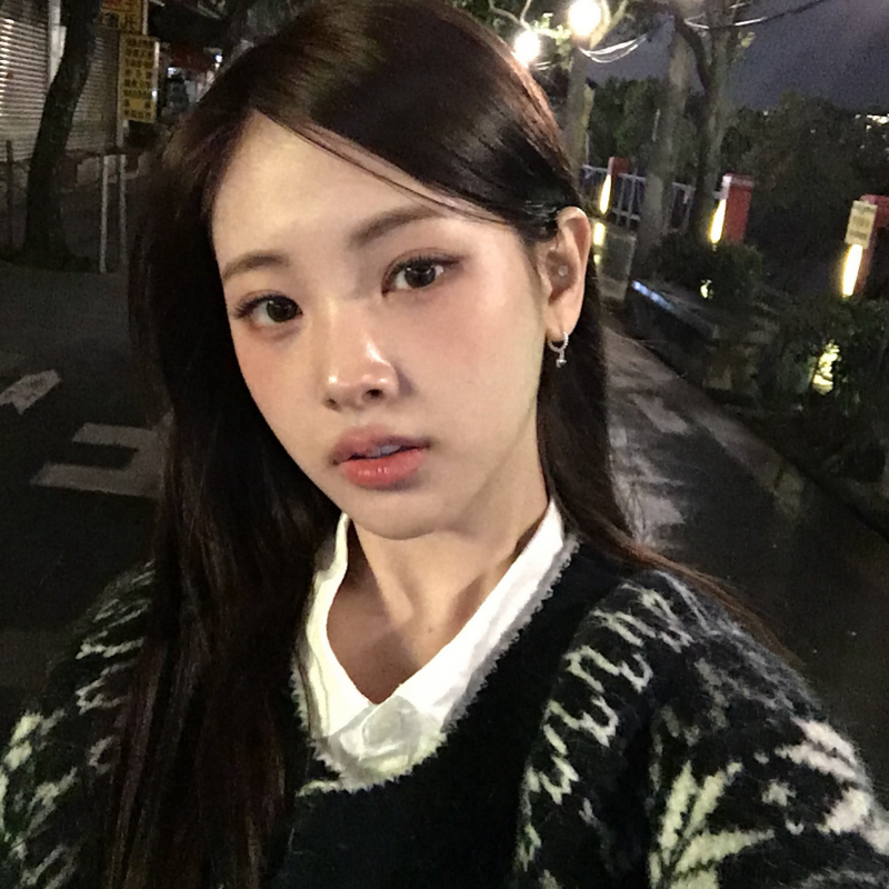 새해부터 여친짤로 알티타고 있는 신인 여돌 | 인스티즈