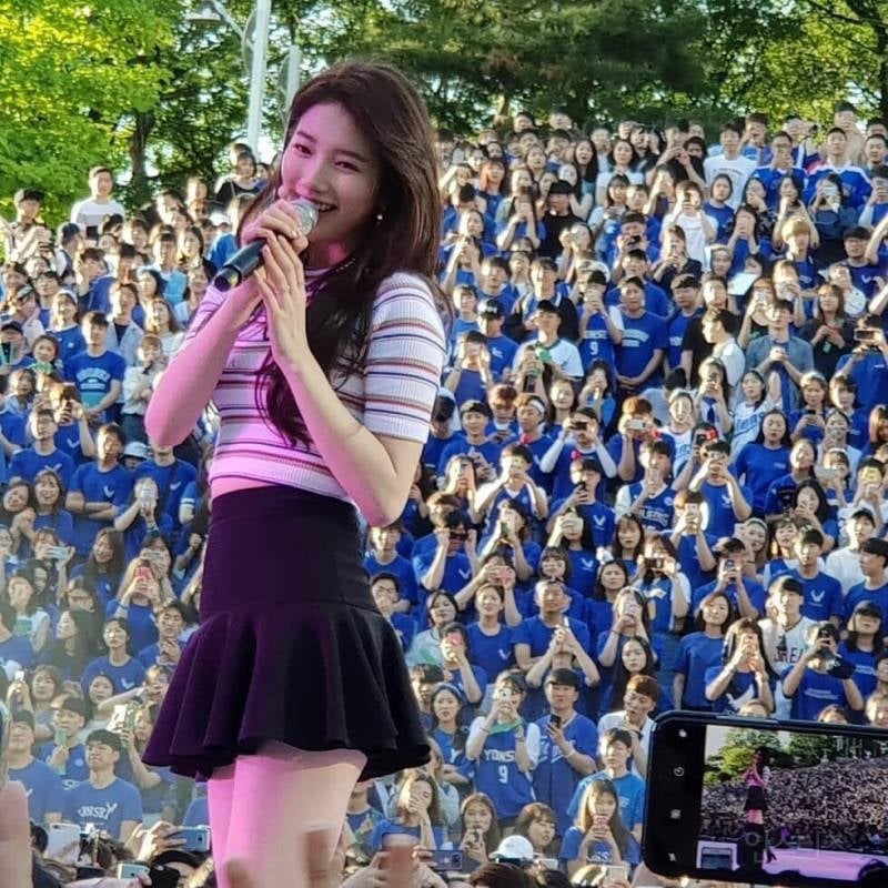 폰카로 찍은 수지 실물 | 인스티즈