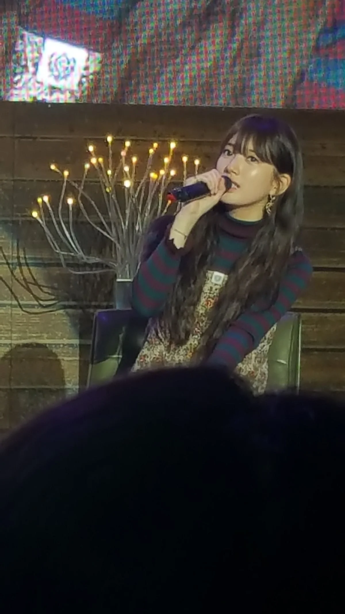 폰카로 찍은 수지 실물 | 인스티즈
