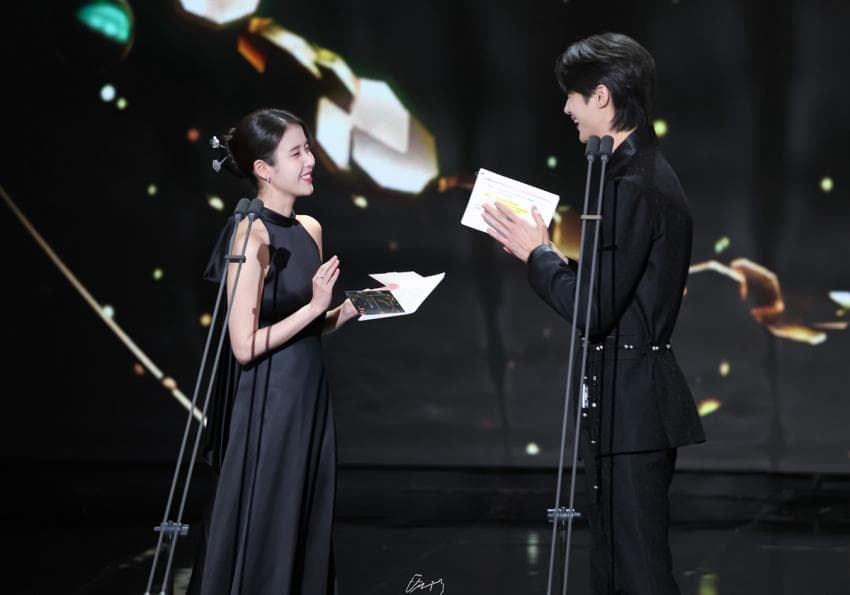 [잡담] 대군부인) 사자와 벌꿀오소리 자꾸 생각나 | 인스티즈