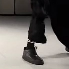 [잡담] 원빈이 양말 바꿨나 약간 서운하다 | 인스티즈