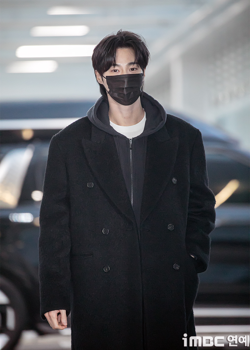 [잡담] 변우석) 변우석 지금까지 출국 중 제일 잘생겨따... | 인스티즈