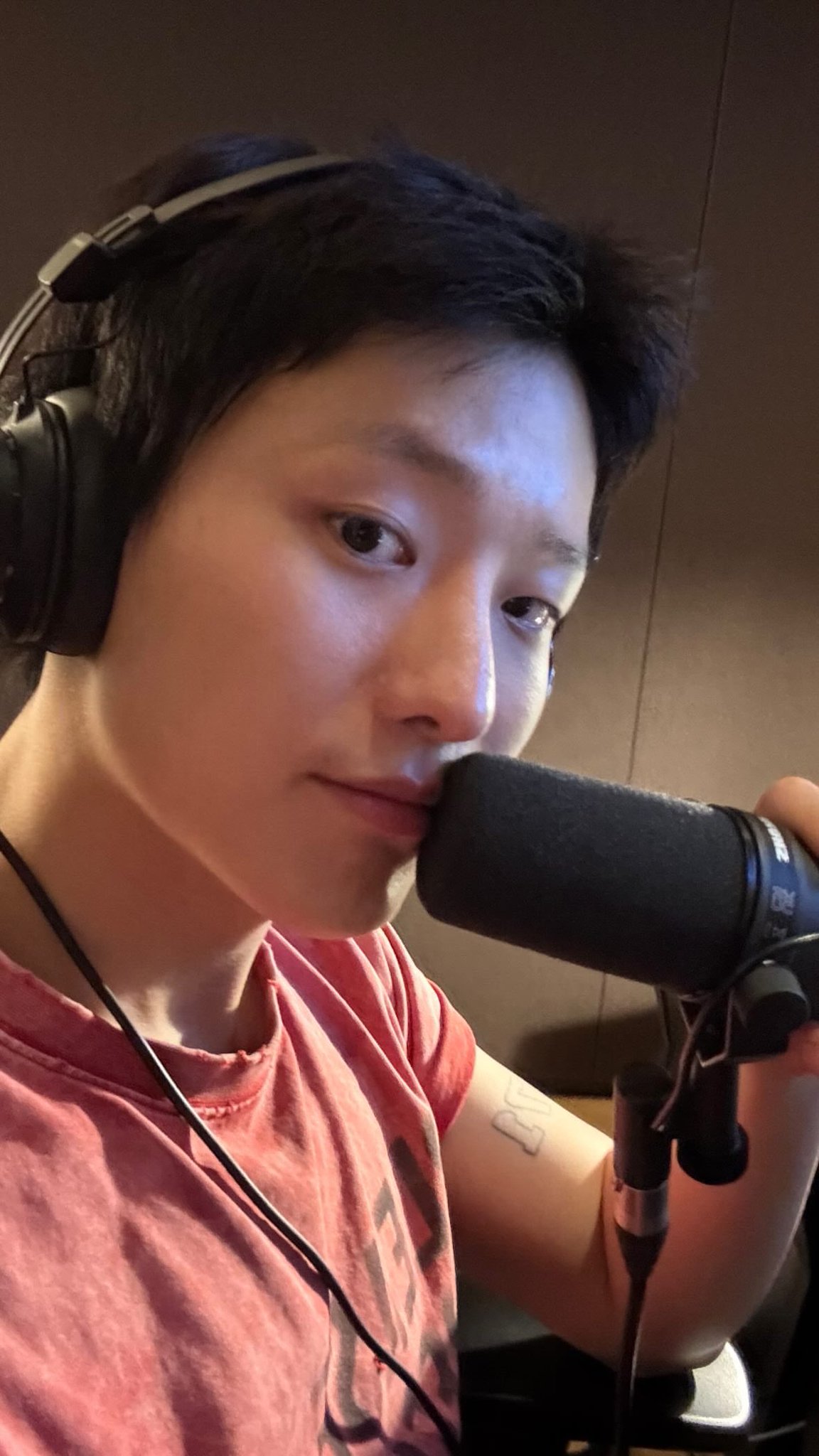[잡담] 우즈 머리 잘랐다 | 인스티즈
