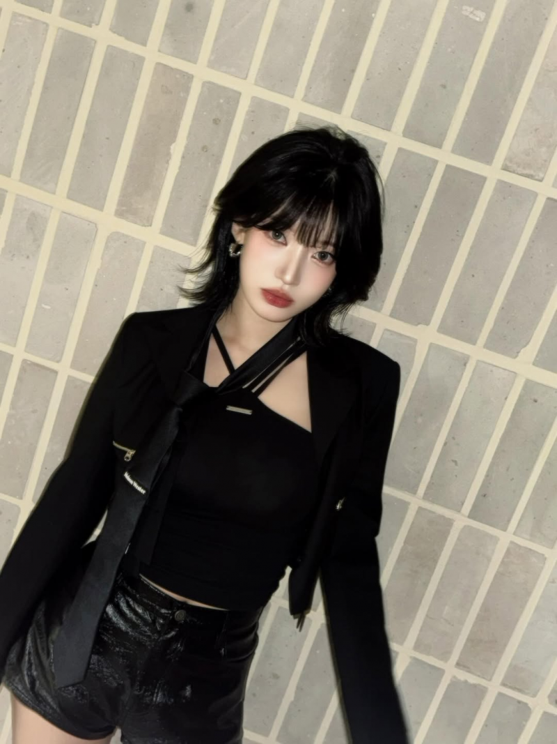 요즘 중단발 허쉬컷으로 리즈 찍고 있는 듯한 여돌 | 인스티즈