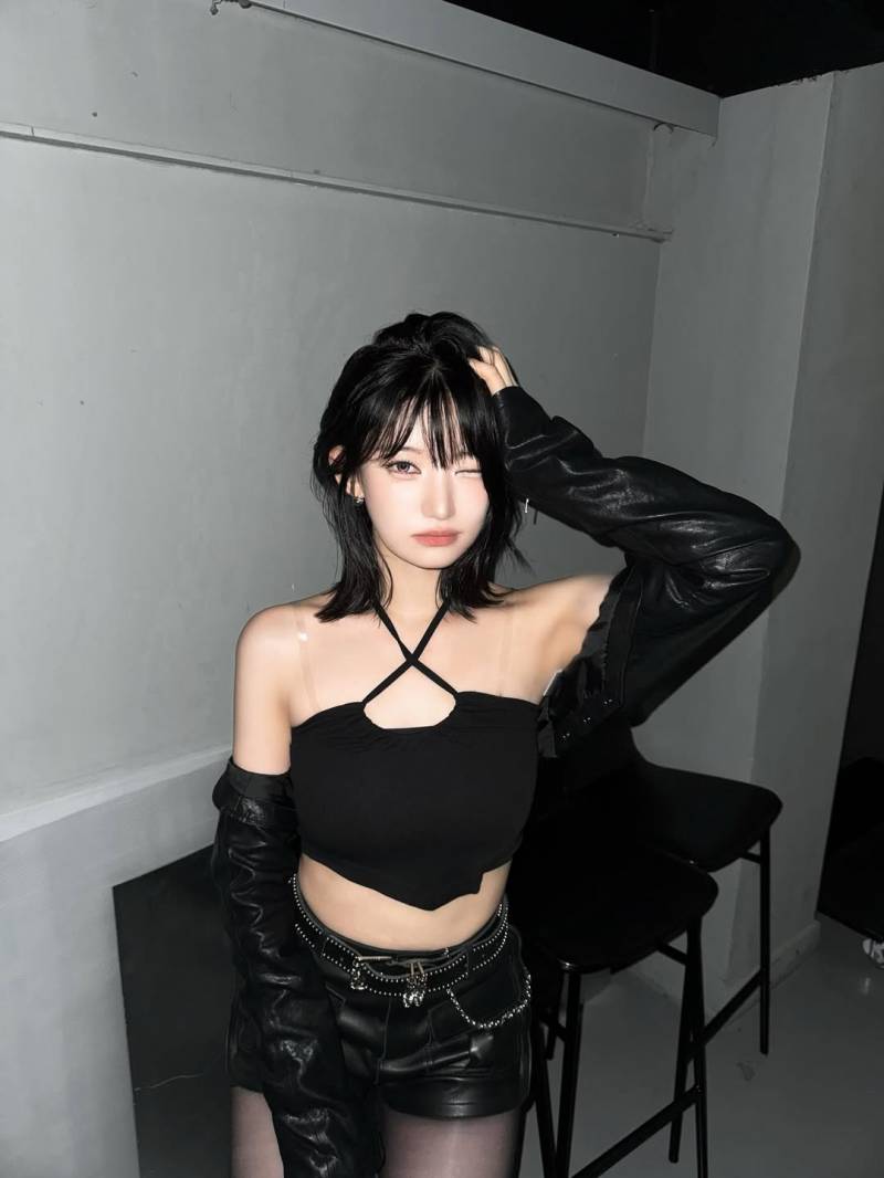 요즘 중단발 허쉬컷으로 리즈 찍고 있는 듯한 여돌 | 인스티즈